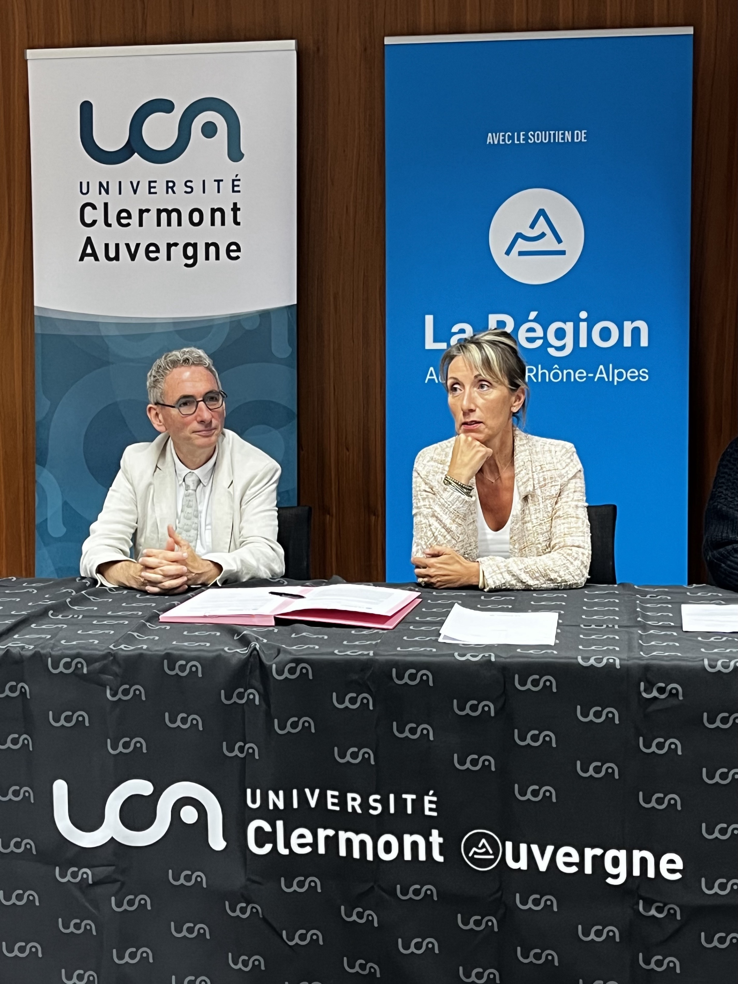 Signature de convention CSTI_Rgion AuRA - UCA